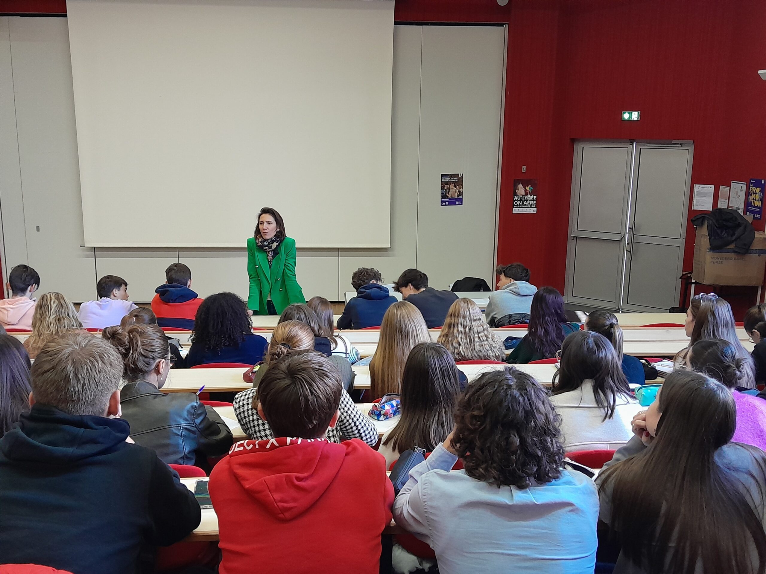 Rencontre Entre Madame Hayer Députée Européenne Et Les Terminales Spécialité Ses Ce Vendredi