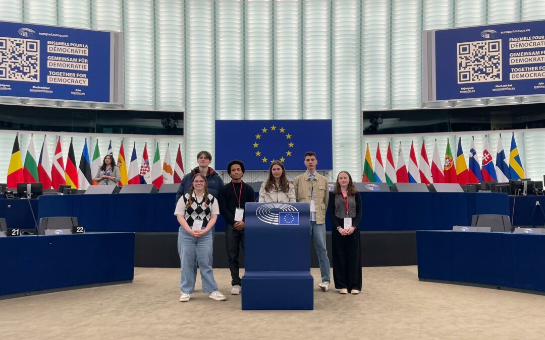 Six élèves du Lycée Lavoisier à l’European Student Council au Parlement Européen